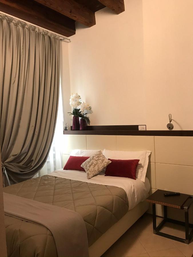 Verona Porta Borsari Relais Ngoại thất bức ảnh